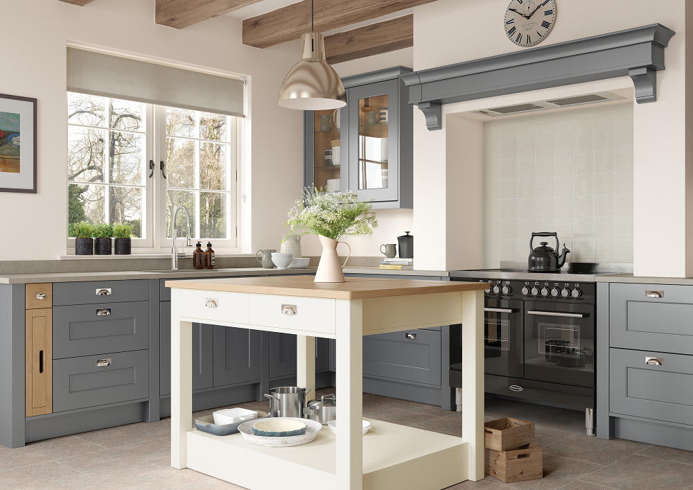Cotswold-painted-and-beaded-shaker-kitchen